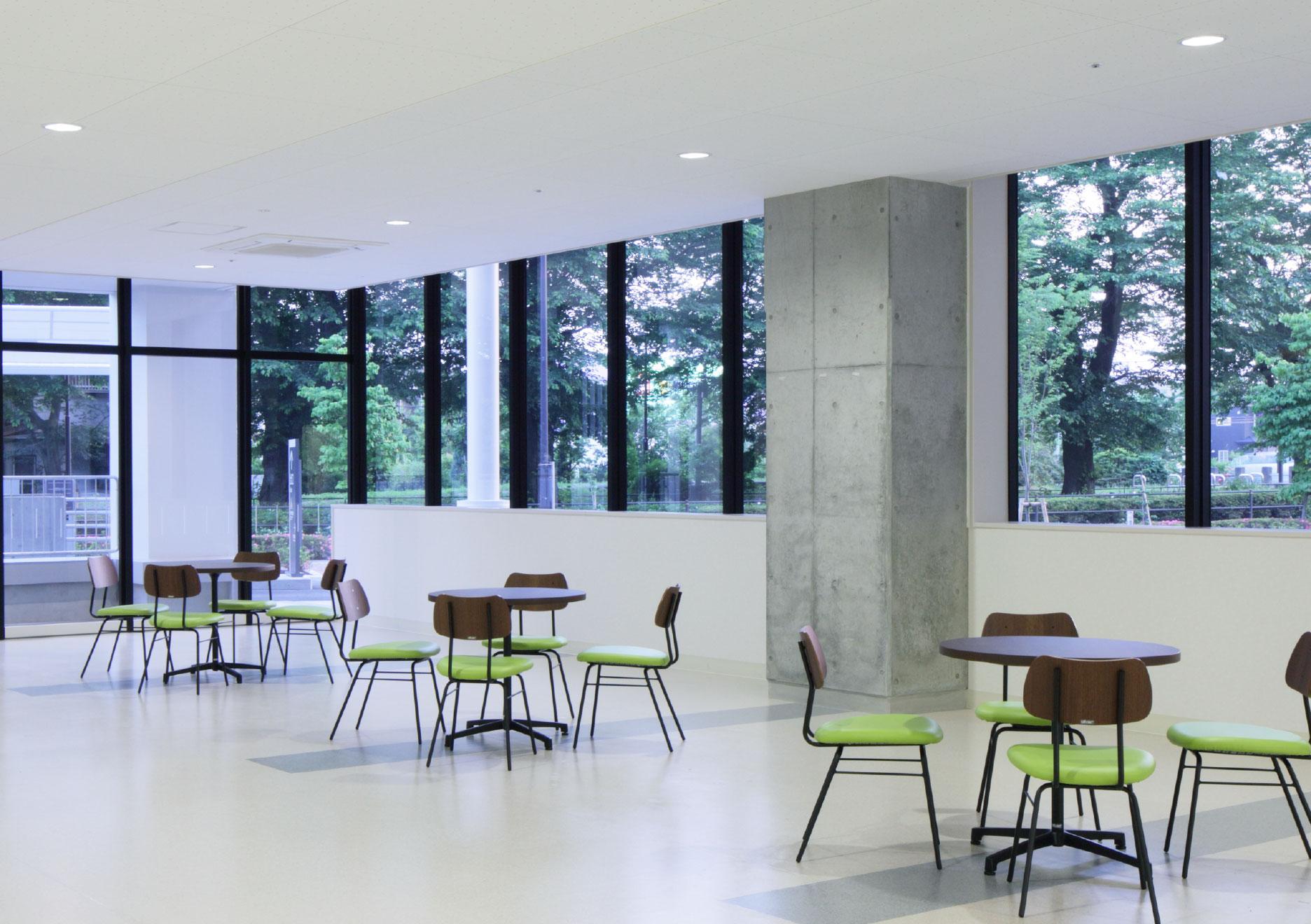 EDUCATION 教育・サポート体制